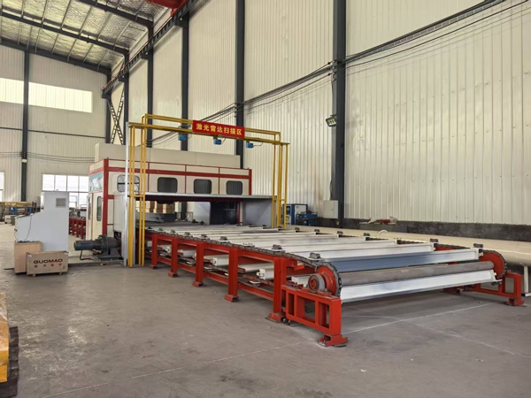 鋼結(jié)構(gòu)自動(dòng)噴漆機(jī)